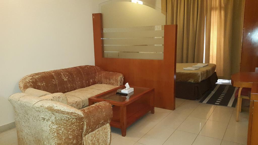 Al Raien Hotel Apartment Dubaj Szoba fotó