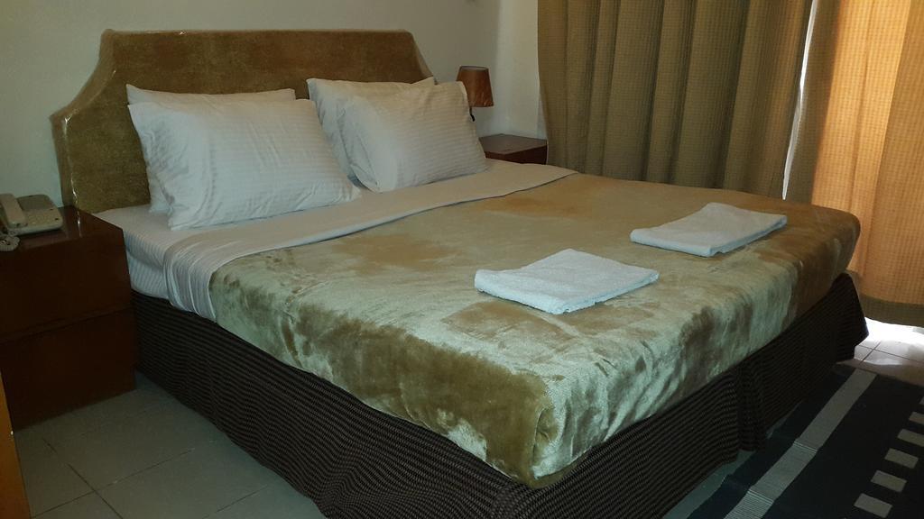 Al Raien Hotel Apartment Dubaj Szoba fotó