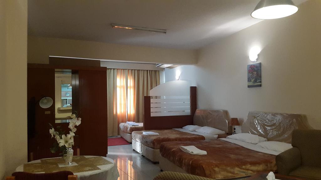 Al Raien Hotel Apartment Dubaj Szoba fotó